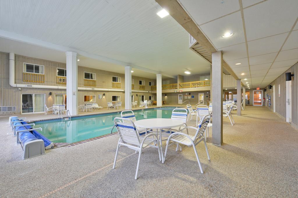 Sandwich Lodge & Resort Buitenkant foto